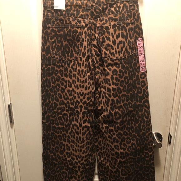 Cheetah Print Denim - Picture 5 of 5